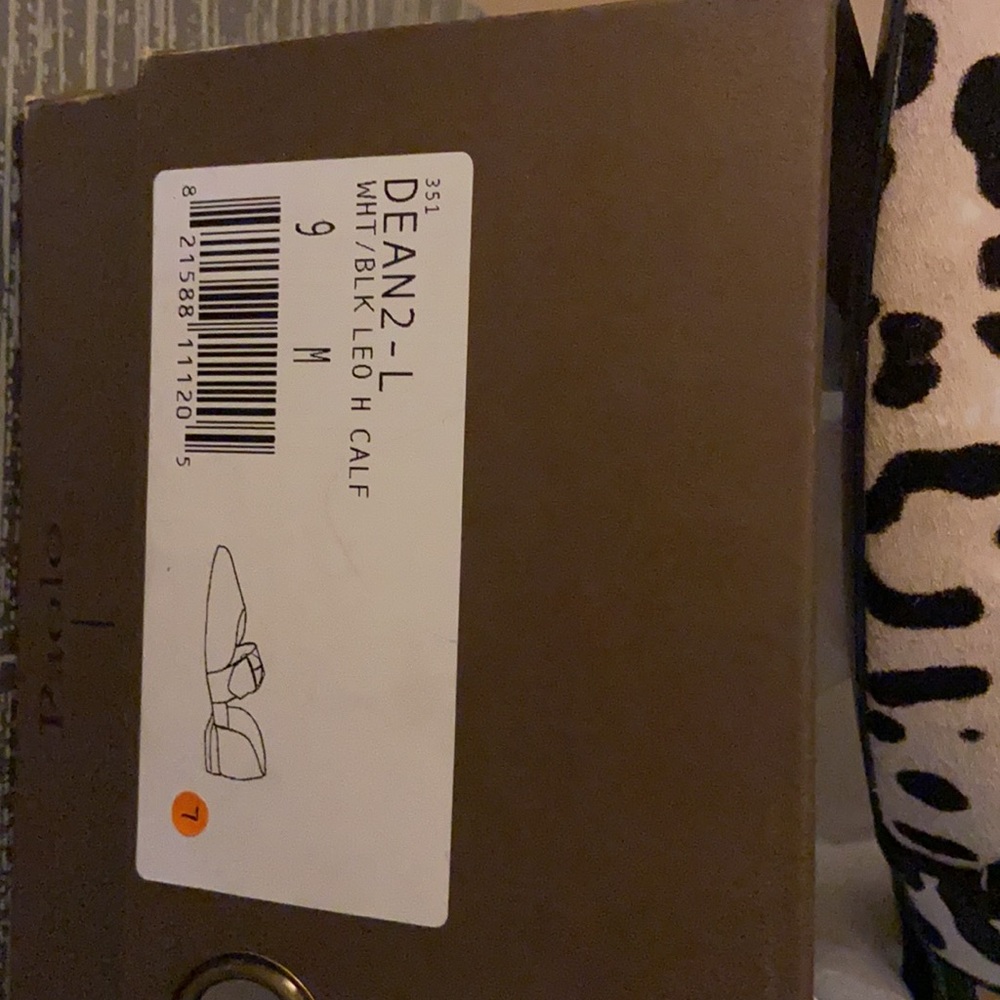 Dean2-L Wht/Blk H Calf - Picture 2 of 4